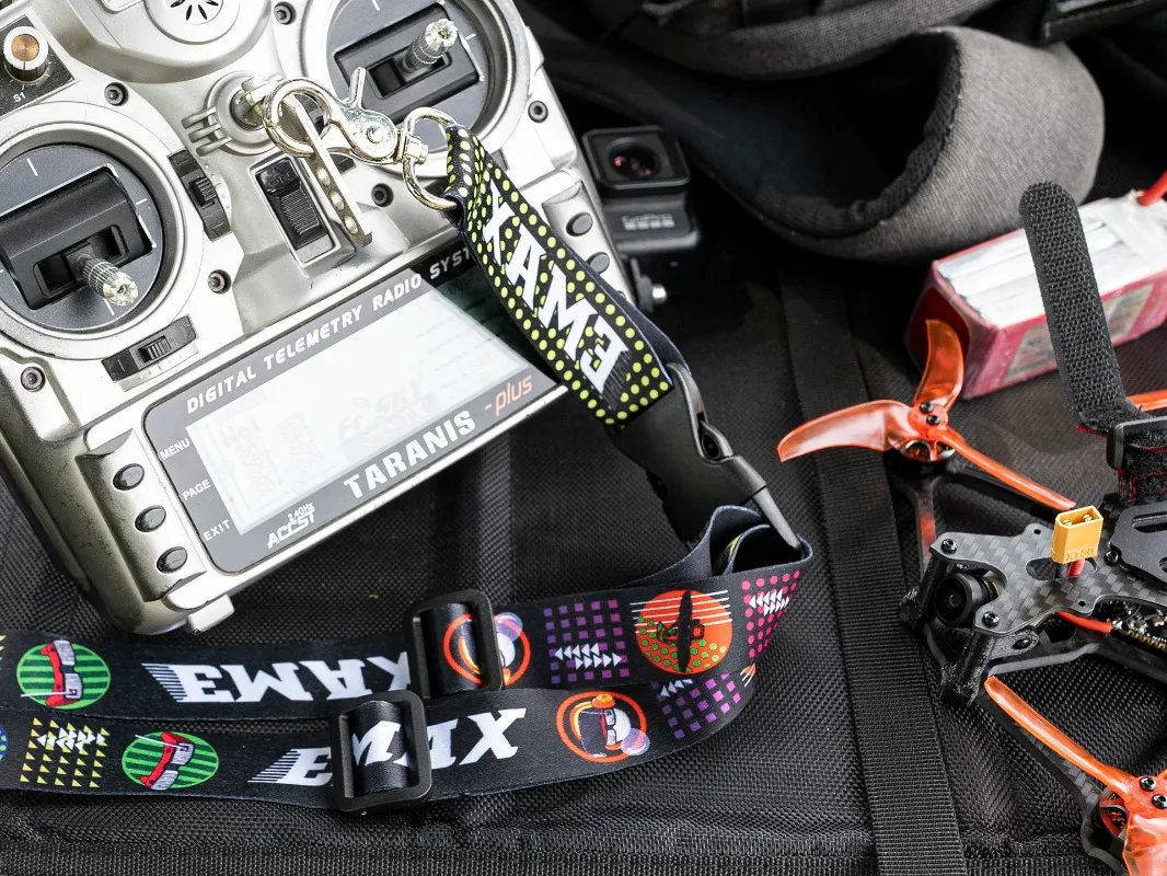 Emax 調節可能なキャリングリモート送信機ネックストラップ - Drone Neck Strap のレビューと価格